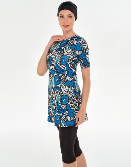 Модный купальник с короткими лосинами