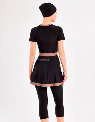 Модный купальник с короткими лосинами