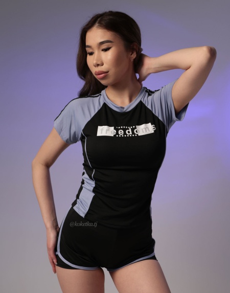 Раздельный купальник с шортами