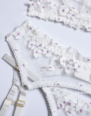 Комплект белья с поясом