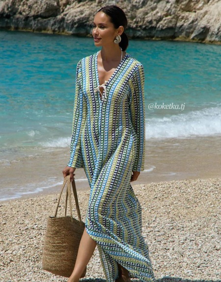 Пляжное платье с длинными рукавами 
