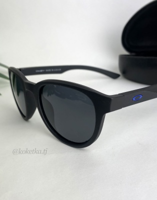 Очки солнцезащитные