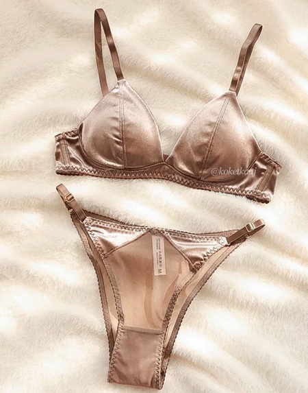 Бюстгальтер с трусиками бразилиана