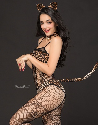 Откровенный леопардовый костюм