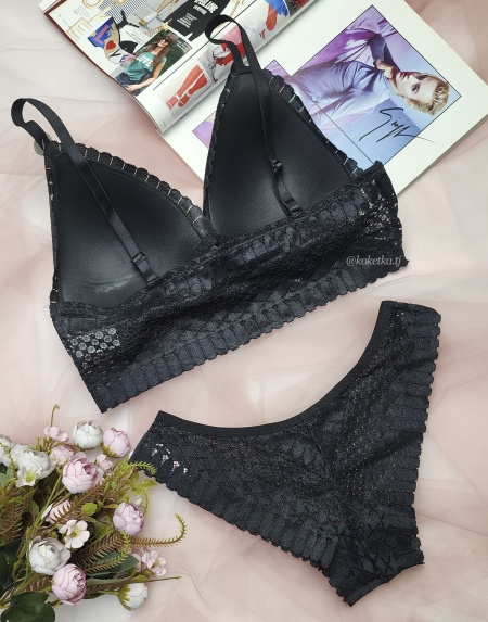 Бюстгальтер с трусиками