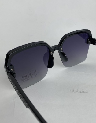 Очки солнцезащитные