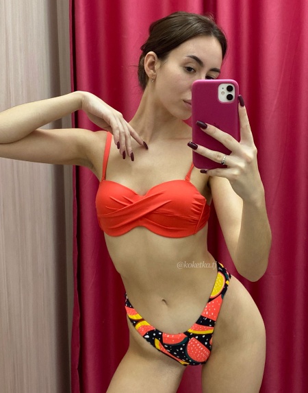 Раздельный купальник с двумя плавками