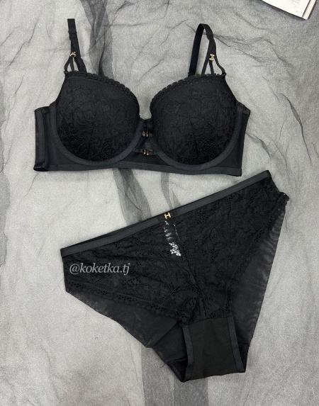 Бюстгальтер с трусиками (пуш-ап)