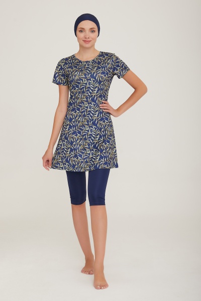 Модный купальник с короткими лосинами