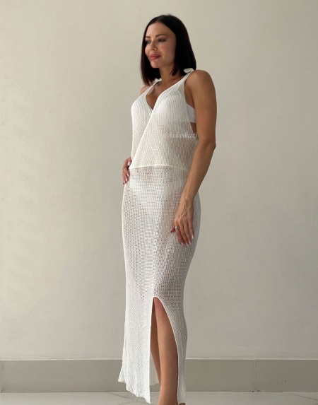 Пляжное платье без рукавов