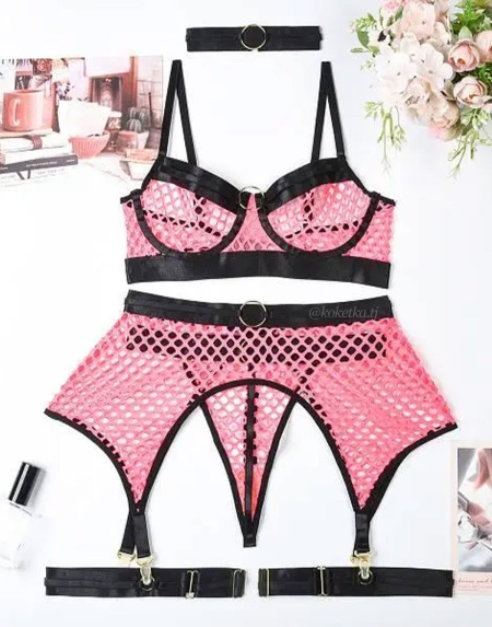Сексуальный комплект белья с поясом
