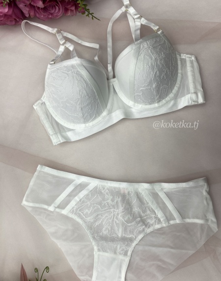 Бюстгальтер с трусиками (пуш-ап)