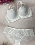 Бюстгальтер с трусиками (пуш-ап)