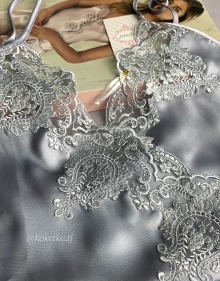 Атласный топ и шорты от Espuar