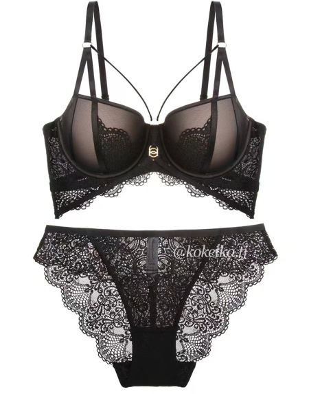 Бюстгальтер с трусиками (пуш-ап)