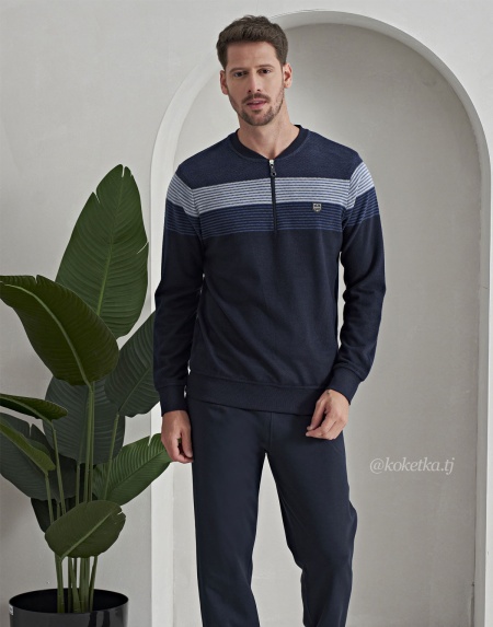 Теплый модный домашний костюм