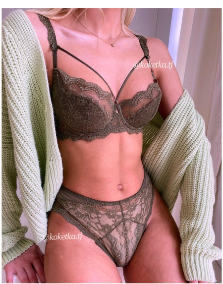 Бюстгальтер с трусиками