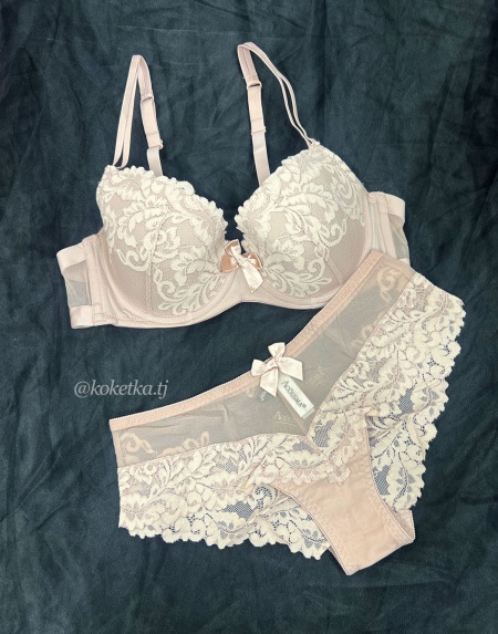 Бюстгальтер с трусиками слип