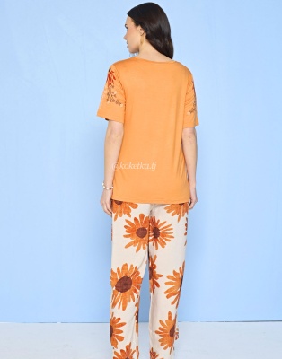 Комплект с длинными рукавами и цветочным узором