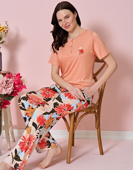 Домашний комплект с футболкой и штанами