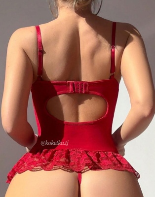 Платье с полуоткрытыми ягодицами 