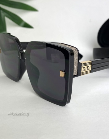 Очки солнцезащитные