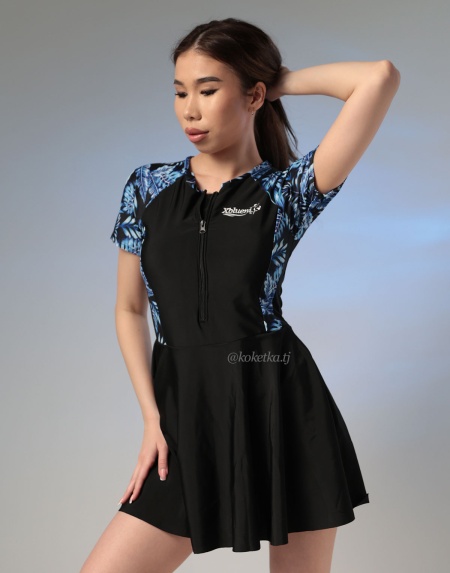 Купальник платье слитный (низ шорты)