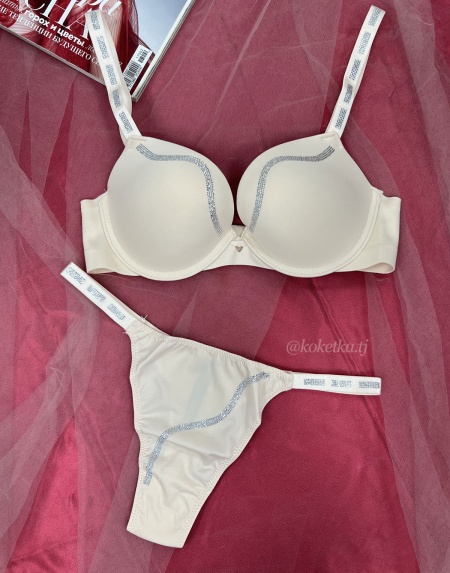 Бюстгальтер с трусиками под Victoria’s Secret