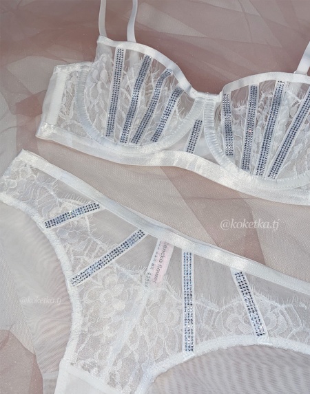 Бюстгальтер с трусиками со стразами