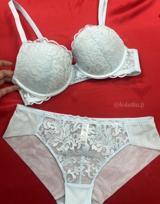 Бюстгальтер с трусиками (пуш-ап)