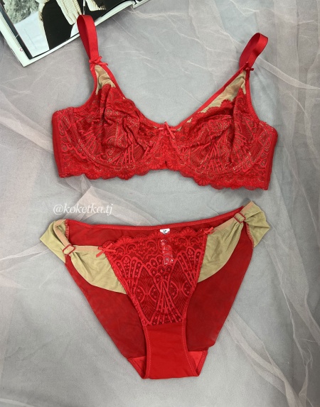 Бюстгальтер с трусиками слип