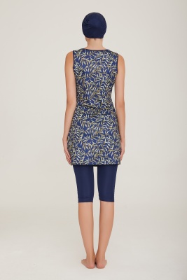 Модный купальник с короткими лосинами