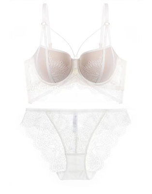 Бюстгальтер с трусиками (пуш-ап)