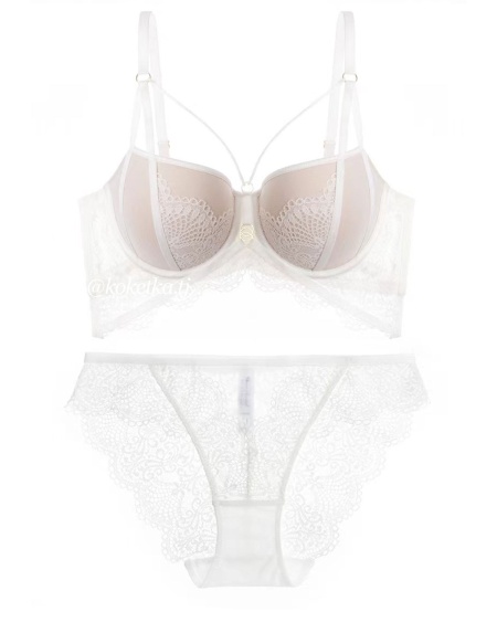 Бюстгальтер с трусиками (пуш-ап)