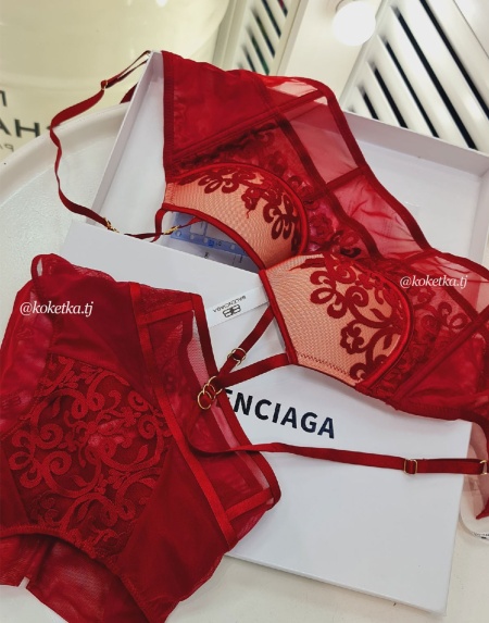 Бюстгальтер  корсет с трусиками (пуш-ап)