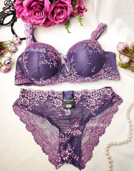 Бюстгальтер с трусиками
