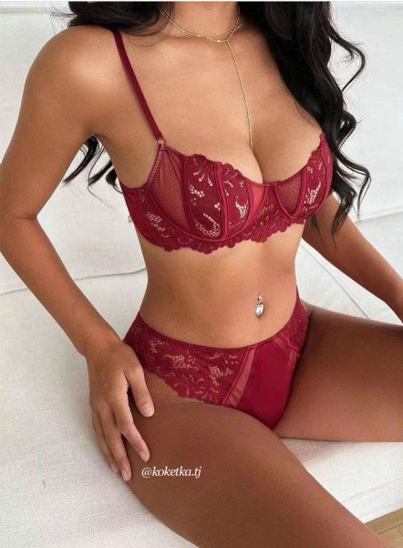 Бюстгальтер с трусиками