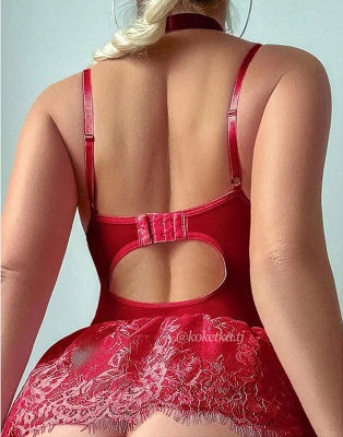 Платье с полуоткрытыми ягодицами 