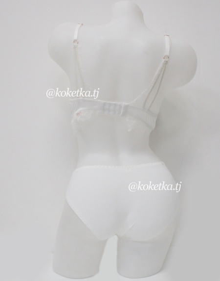 Бюстгальтер с трусиками