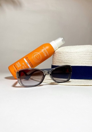 Очки солнцезащитные