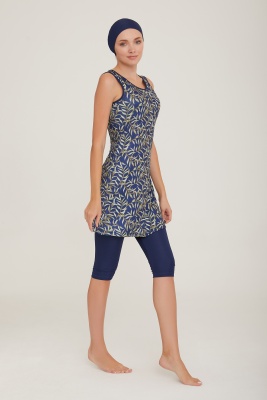 Модный купальник с короткими лосинами