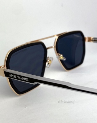 Очки солнцезащитные