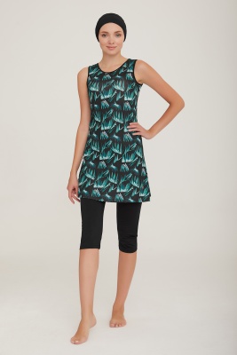 Модный купальник с короткими лосинами