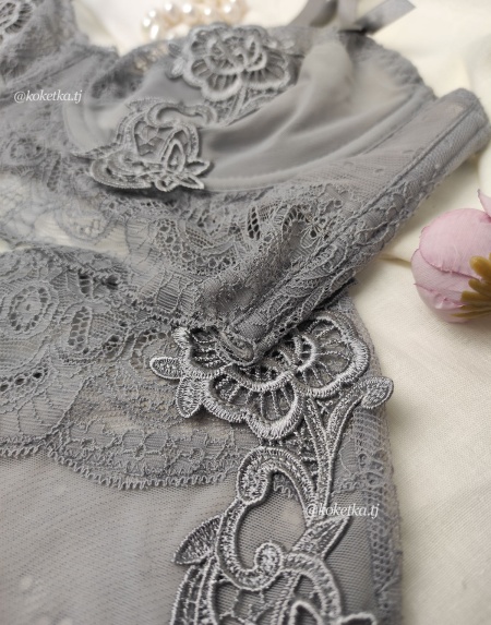 Бюстгальтер с трусиками