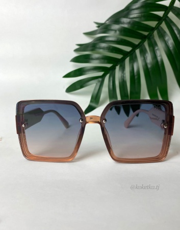 Очки солнцезащитные
