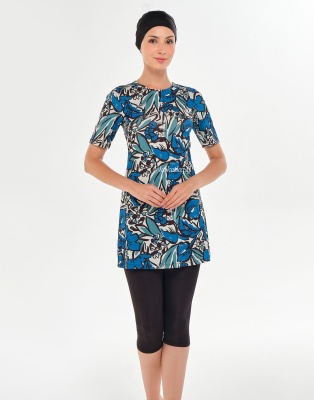 Модный купальник с короткими лосинами