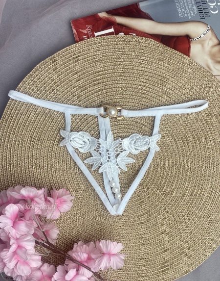 Эротические трусики-стринг с доступом