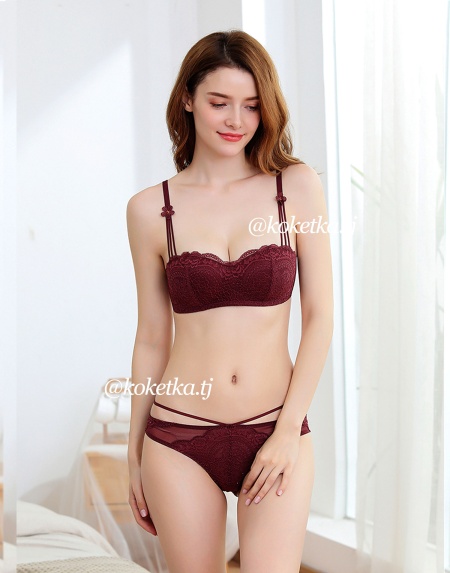 Бюстгальтер с трусиками