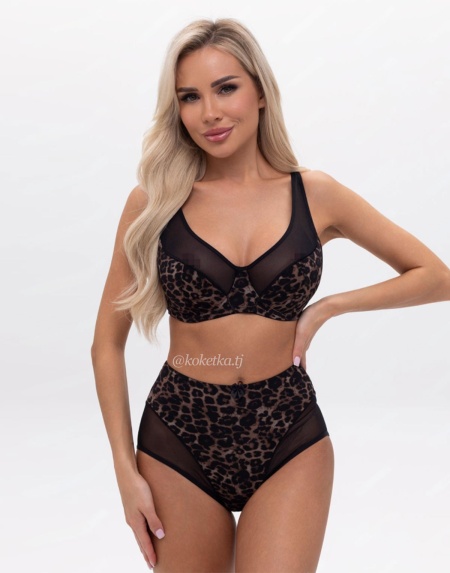 Бюстгальтер с трусиками