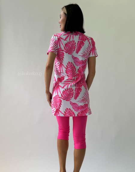 Модный купальник с короткими лосинами